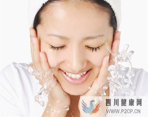 氨基酸洗面奶的功效與作用(圖1) 氨基酸洗面奶的功效與作用(圖1)